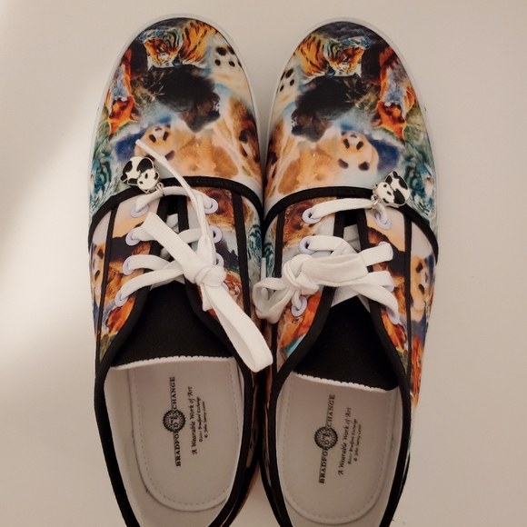 The Bradford Exchande Canvas shoe 10. - Picture 15 of 15